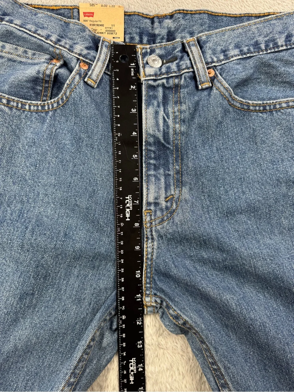 NWT Levi’s 505 Regular Fit Straight Leg Jeans Men’s 32x32 Medium Wash